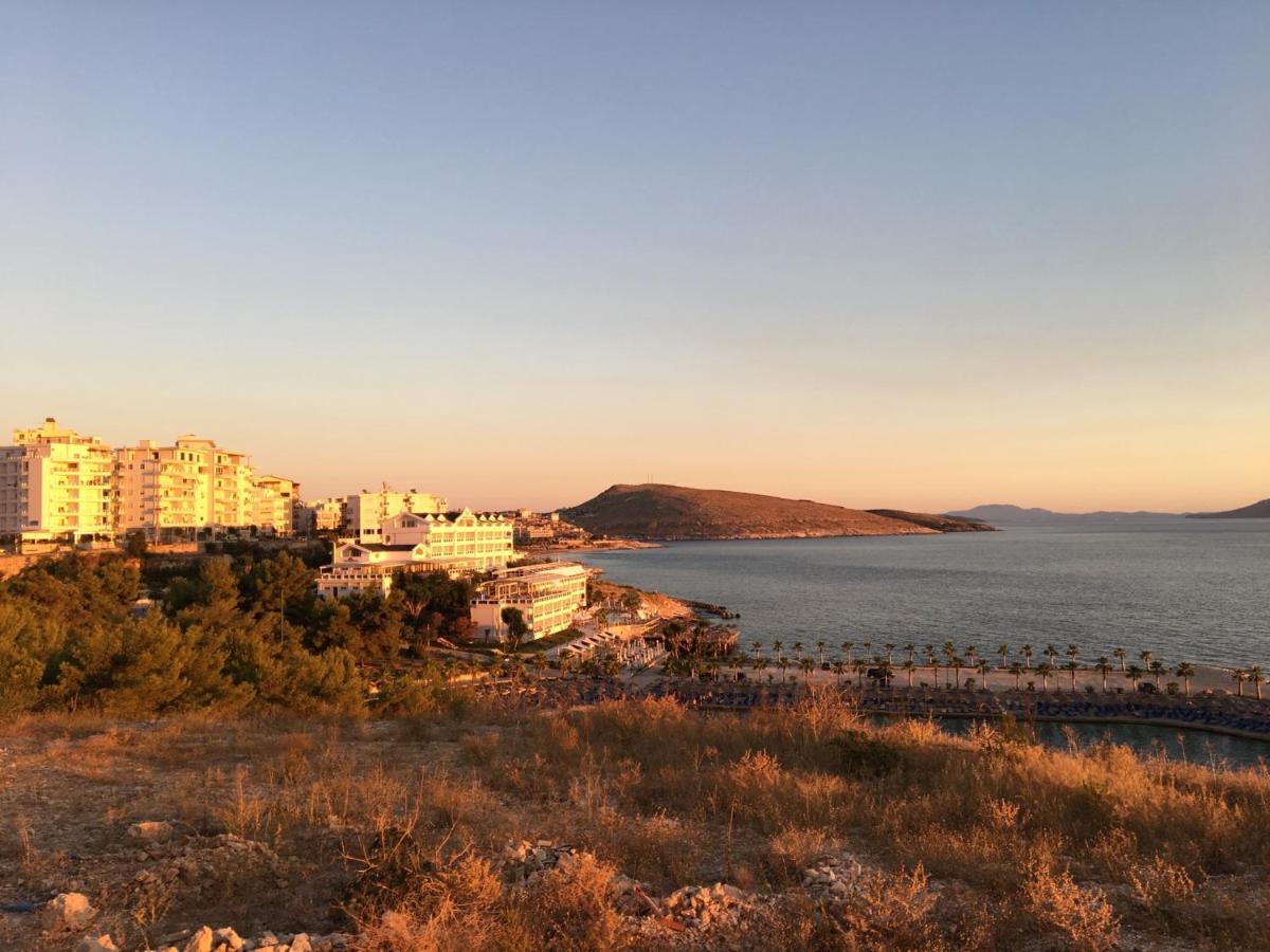 Loli Apartment Luxury White Residence Sarandë エクステリア 写真