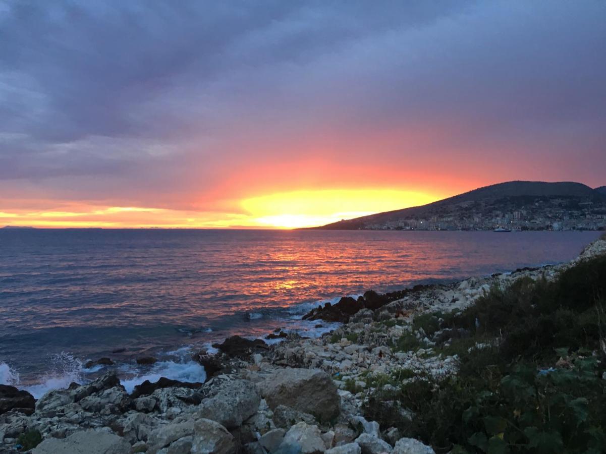 Loli Apartment Luxury White Residence Sarandë エクステリア 写真