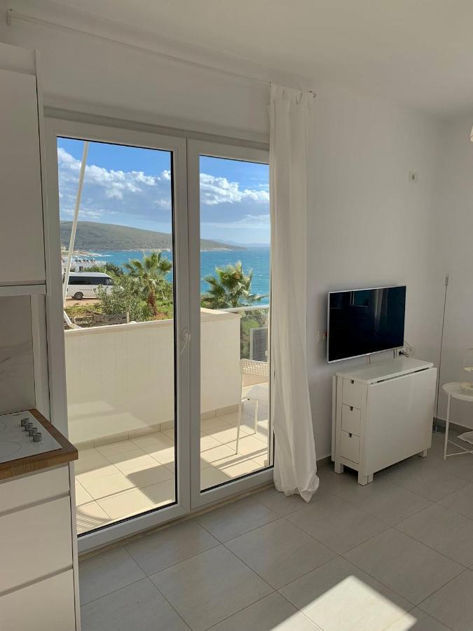 Loli Apartment Luxury White Residence Sarandë エクステリア 写真