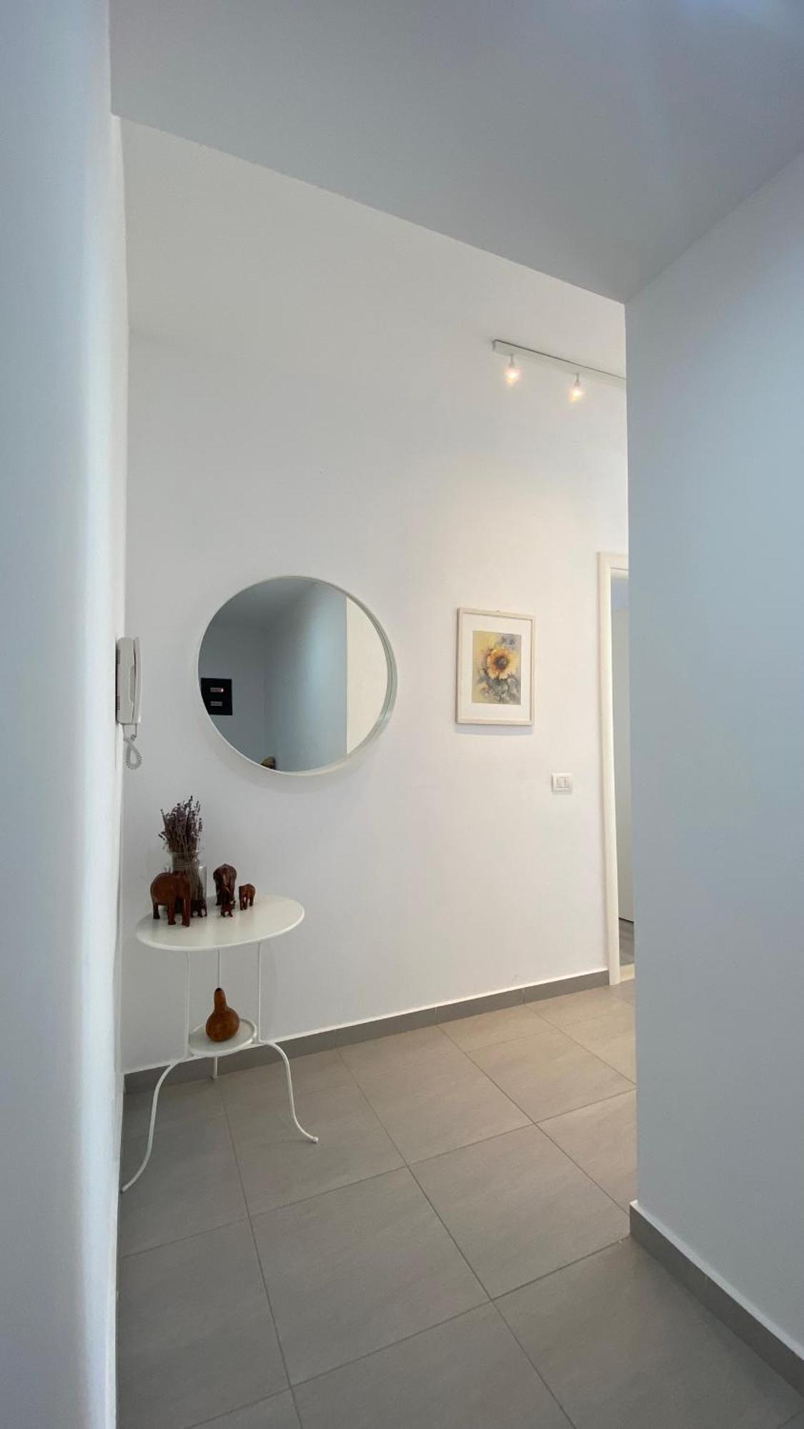 Loli Apartment Luxury White Residence Sarandë エクステリア 写真