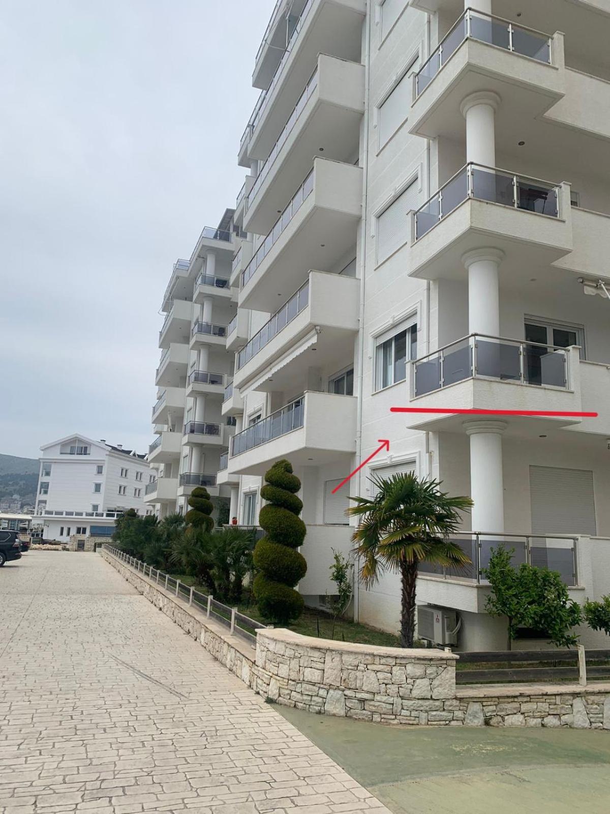 Loli Apartment Luxury White Residence Sarandë エクステリア 写真